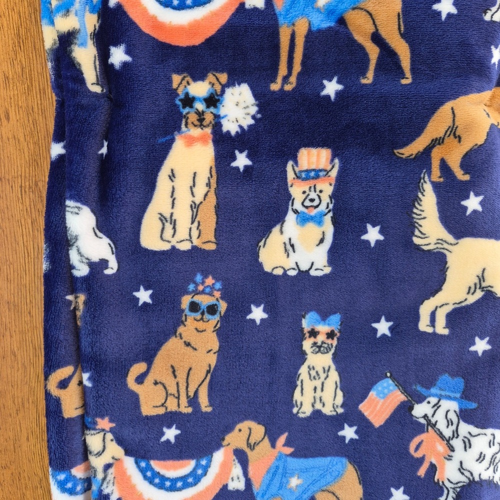 RJ Home Patriotic Dogs Plush Flannel Throw Blanket Navy Blue 50x70 4th of July - Picture 6 of 7